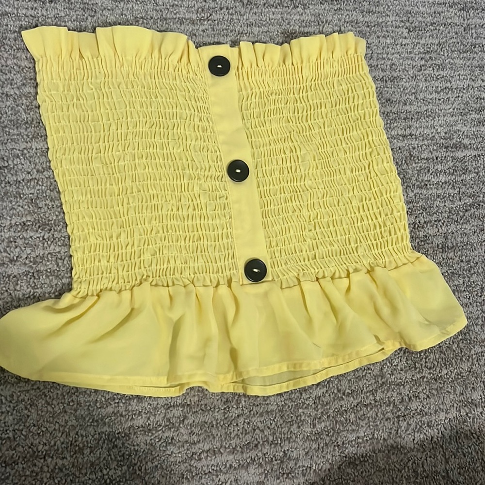 Boutique crop top size S